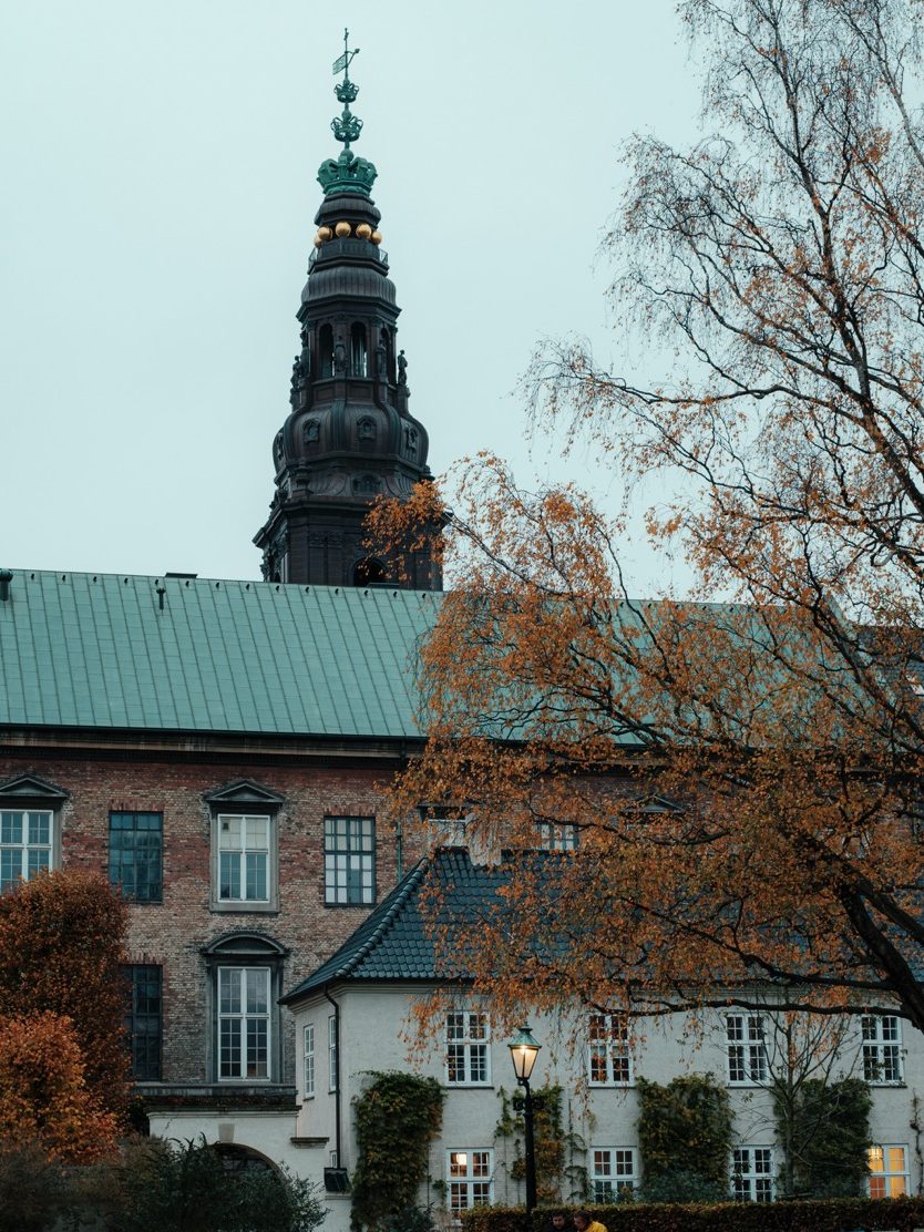 Photo showing the main garden in Christiansborg Palace