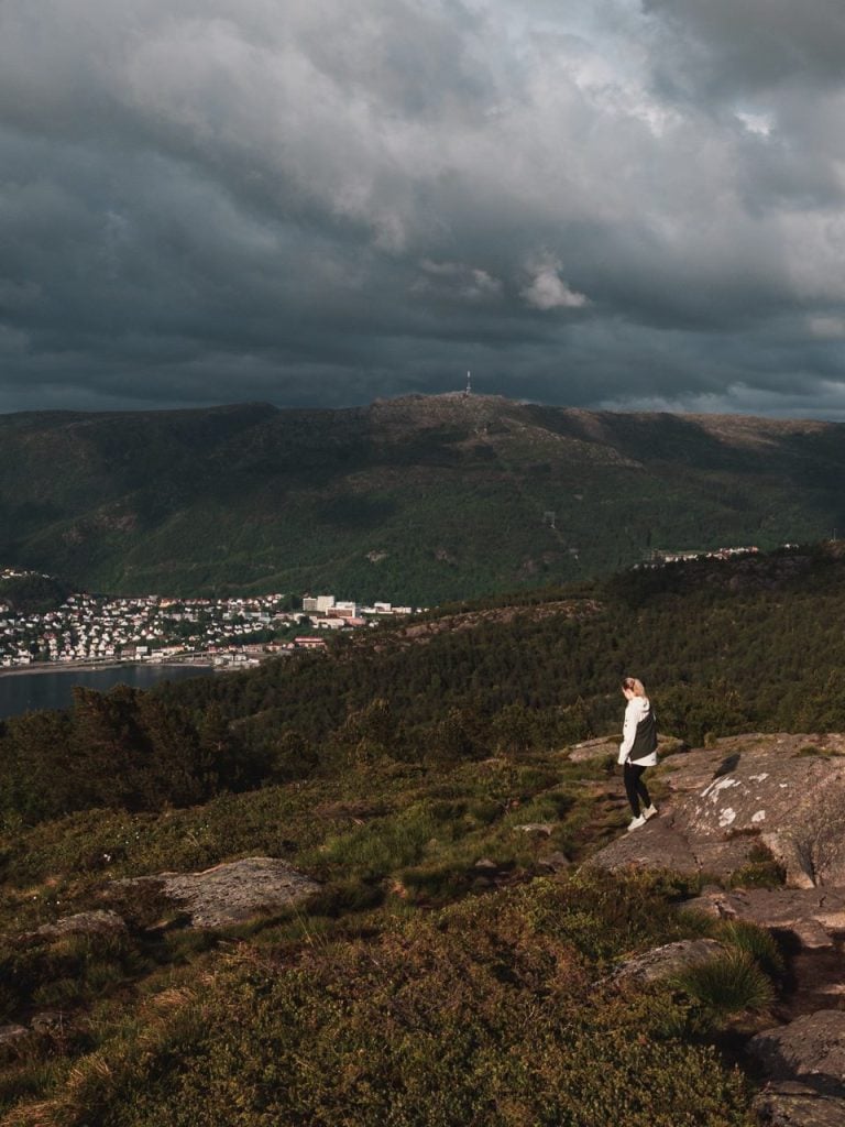 Hiking at the top of Damsgårdsfjellet, Bergen