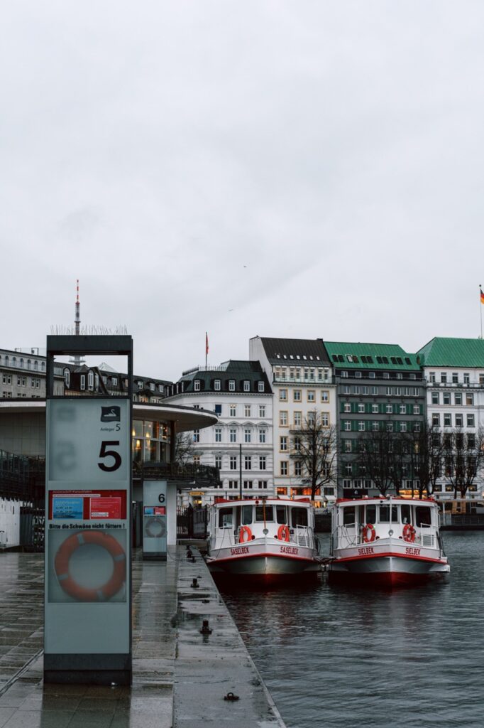 The shore of a lake in Hamburg, Germany