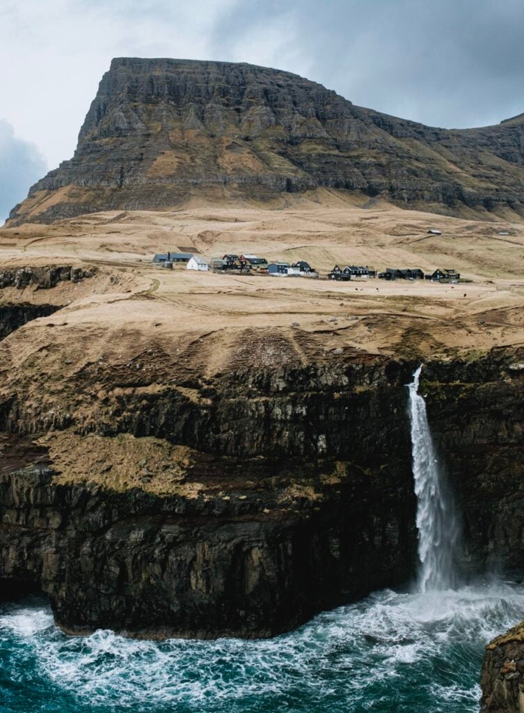 A choppy sea at Múlafossur and Gásadalur, Faroe Islands