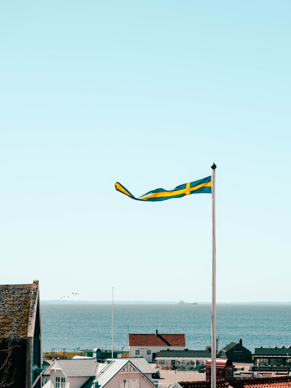 A Swedish flag in the town of Mölle