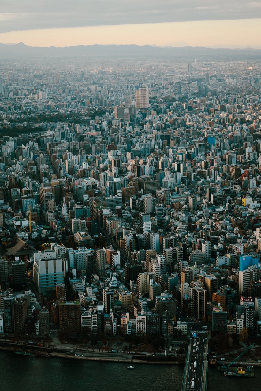 A view of the Skytree at Golden Hour on a hazy day